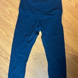 Lululemon Teal Tidewater Navy Blue Align Cropped Leggings Size 6 EUC No Tag
